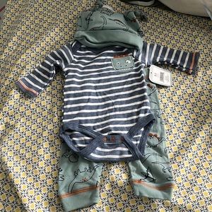 Match set with pant, onesie and hat